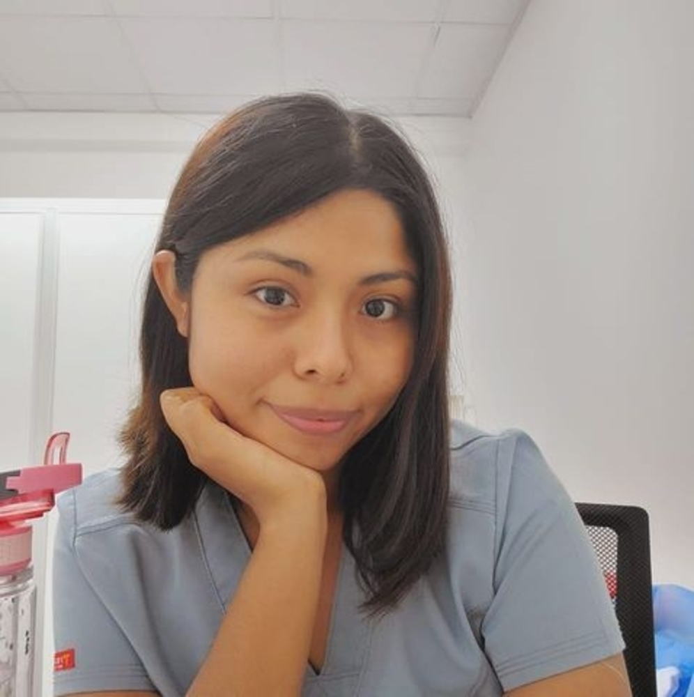 Meet your Posher, Ana